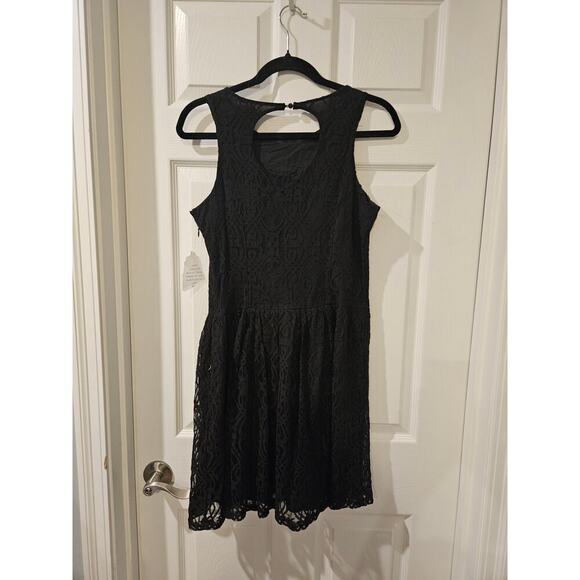 Altar'd State Black Lace Overlay Knee Length Dress Womens Medium NWT‎ - Picture 6 of 6